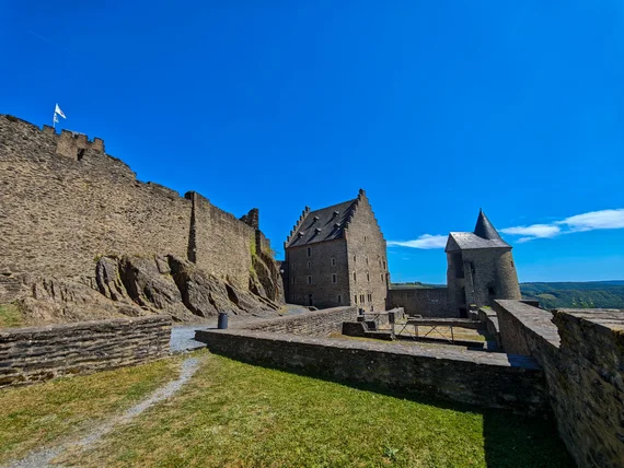 gatehouse and fortifications