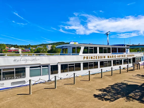 MS Princesse Marie-Astrid on the Moselle