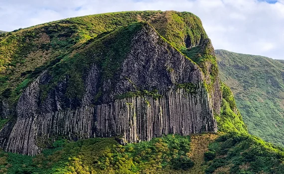 Rocha dos Bordões basalt columns