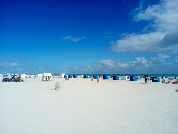 The wide white sand of South Beach